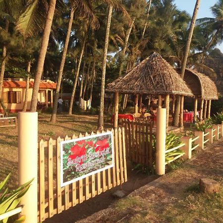 ורקלה Sukriti Beach Resort מראה חיצוני תמונה