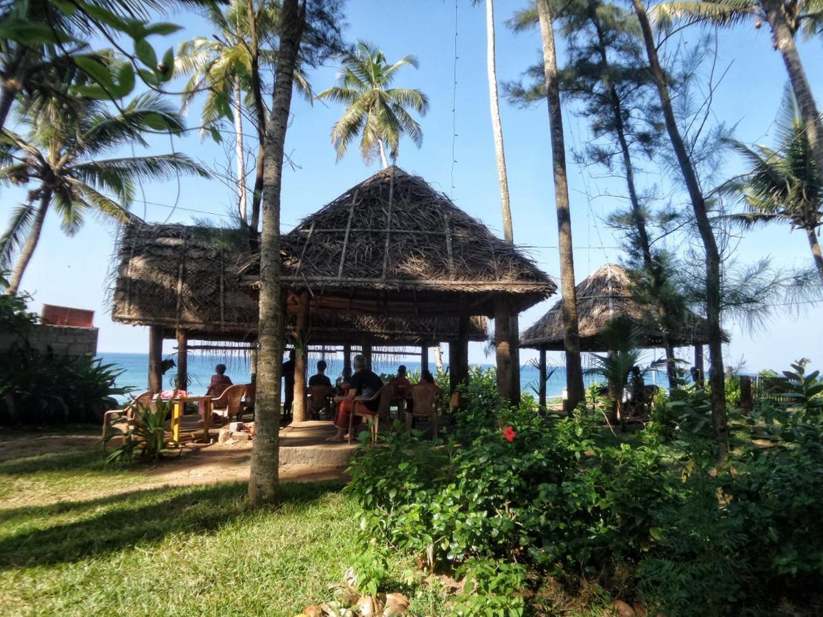 ורקלה Sukriti Beach Resort מראה חיצוני תמונה