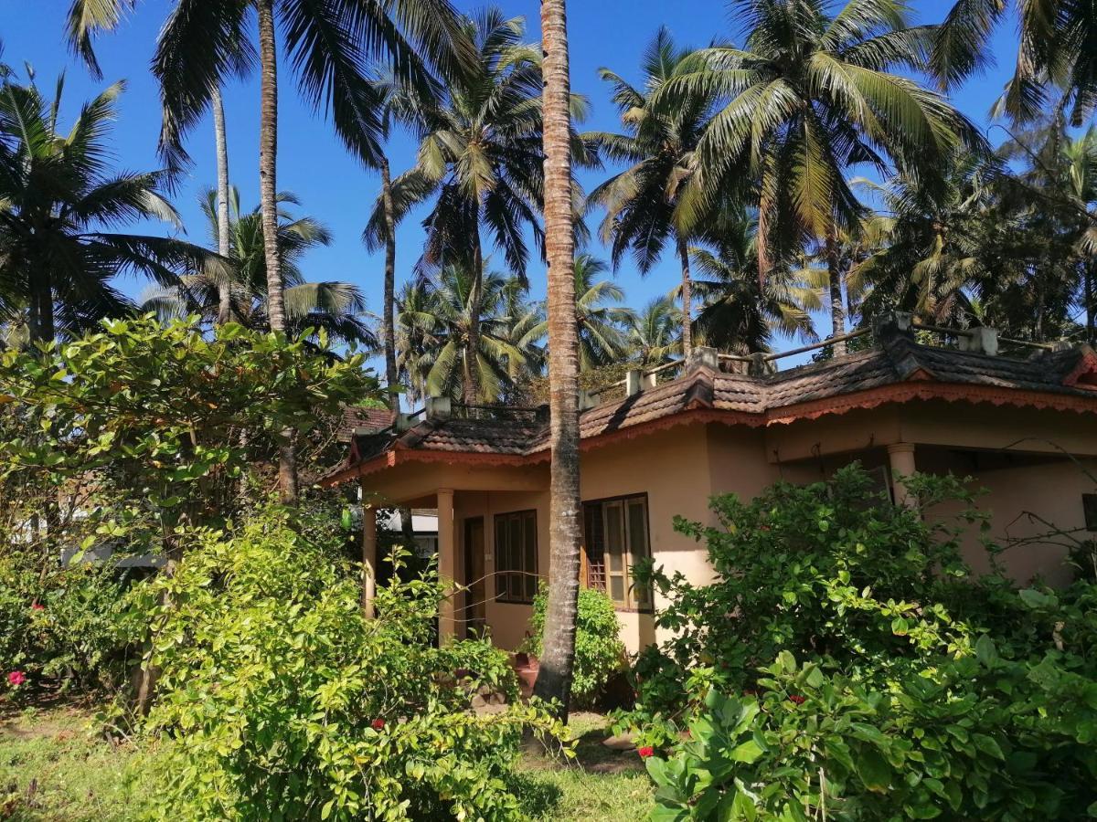 ורקלה Sukriti Beach Resort מראה חיצוני תמונה