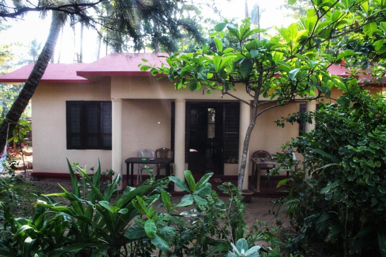 ורקלה Sukriti Beach Resort מראה חיצוני תמונה