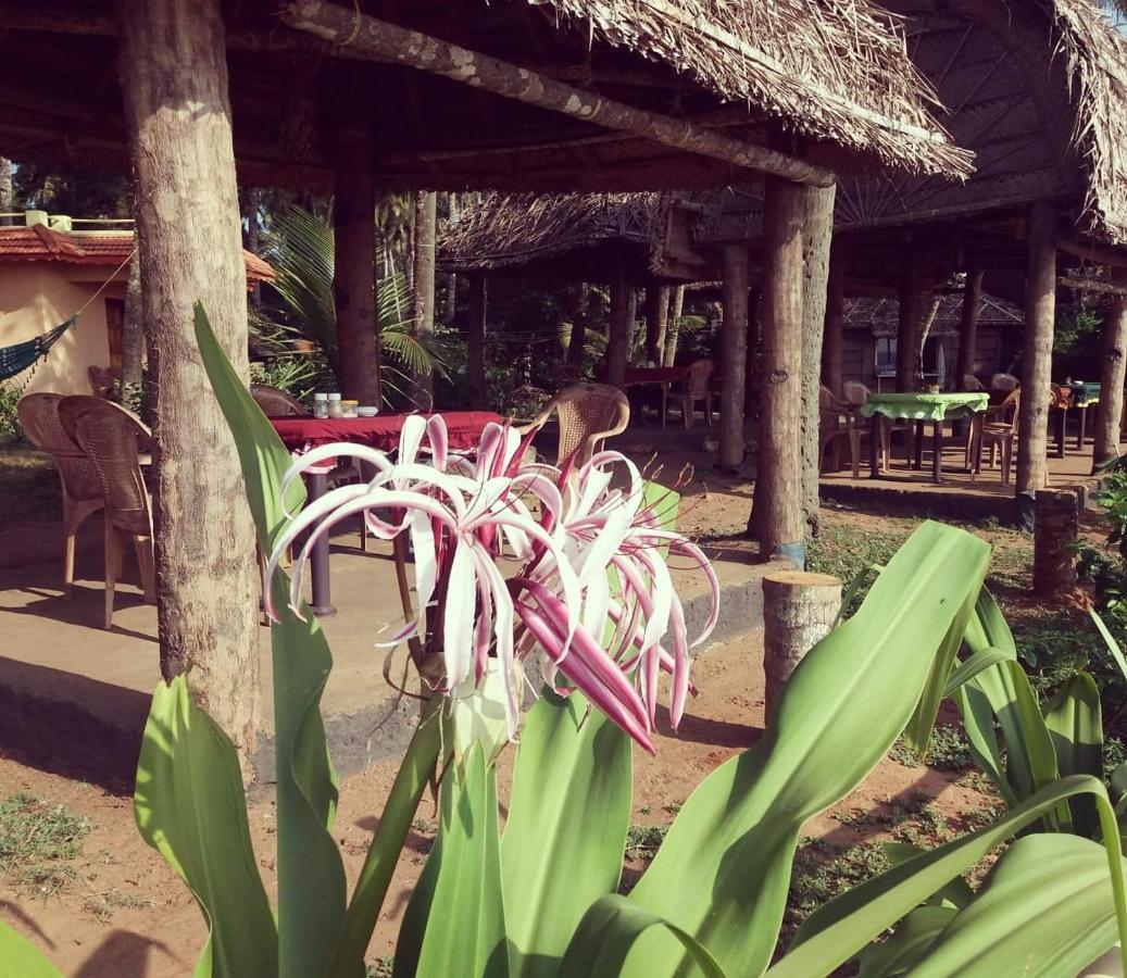 ורקלה Sukriti Beach Resort מראה חיצוני תמונה